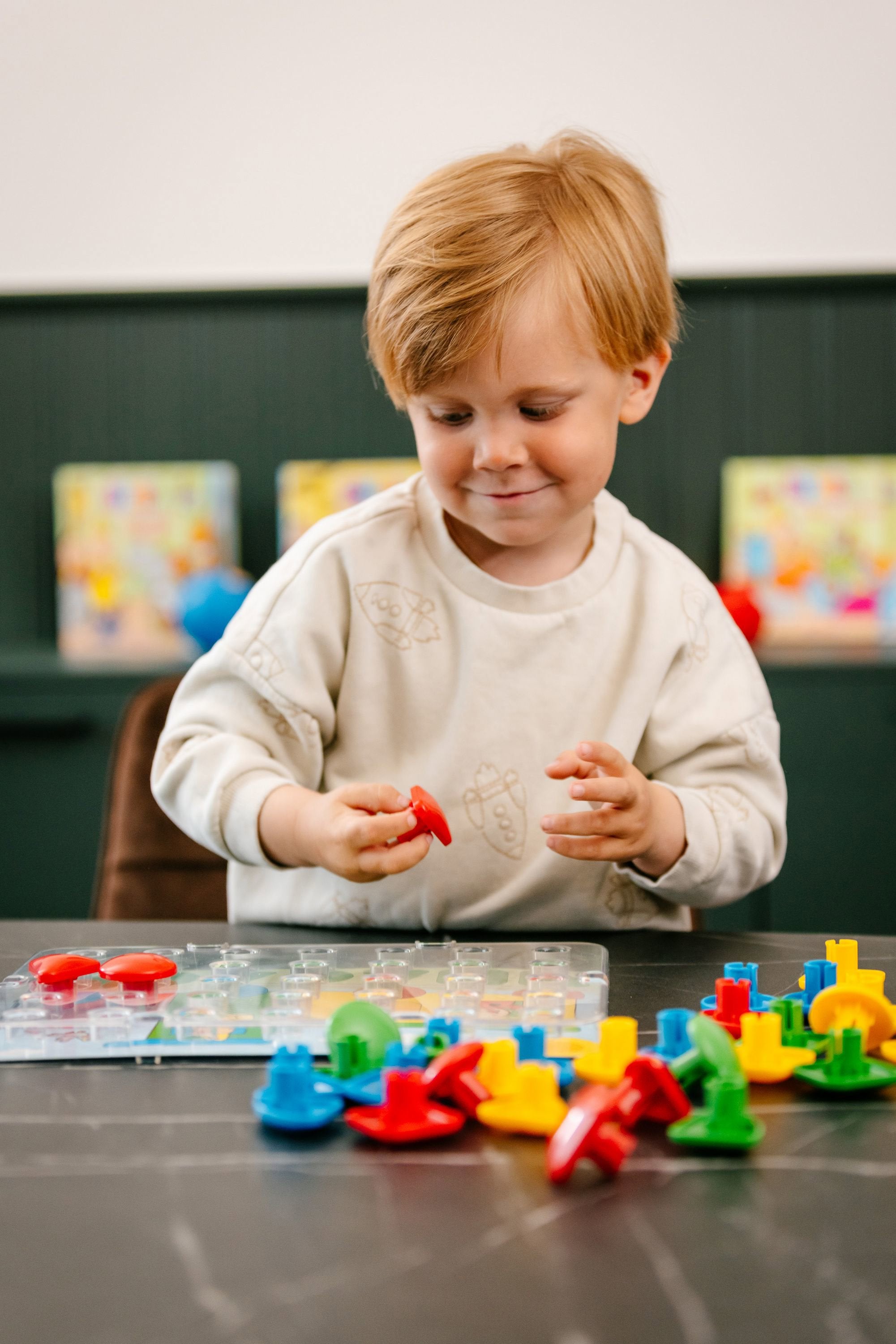 Bumba Educatief spel "Artistico" – Leer kleuren en vormen herkennen